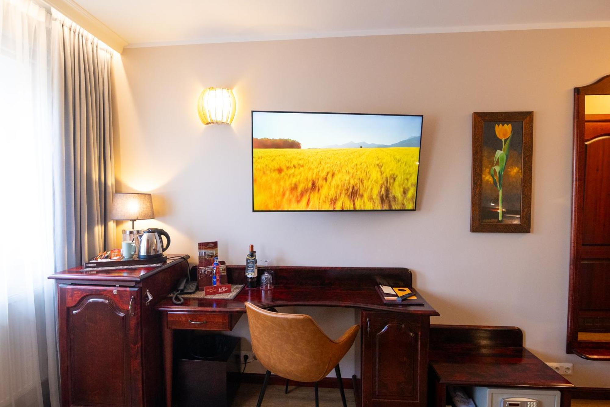 Hotel Legend بارنو المظهر الخارجي الصورة