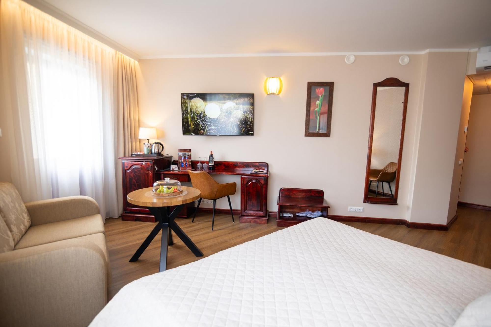 Hotel Legend بارنو المظهر الخارجي الصورة