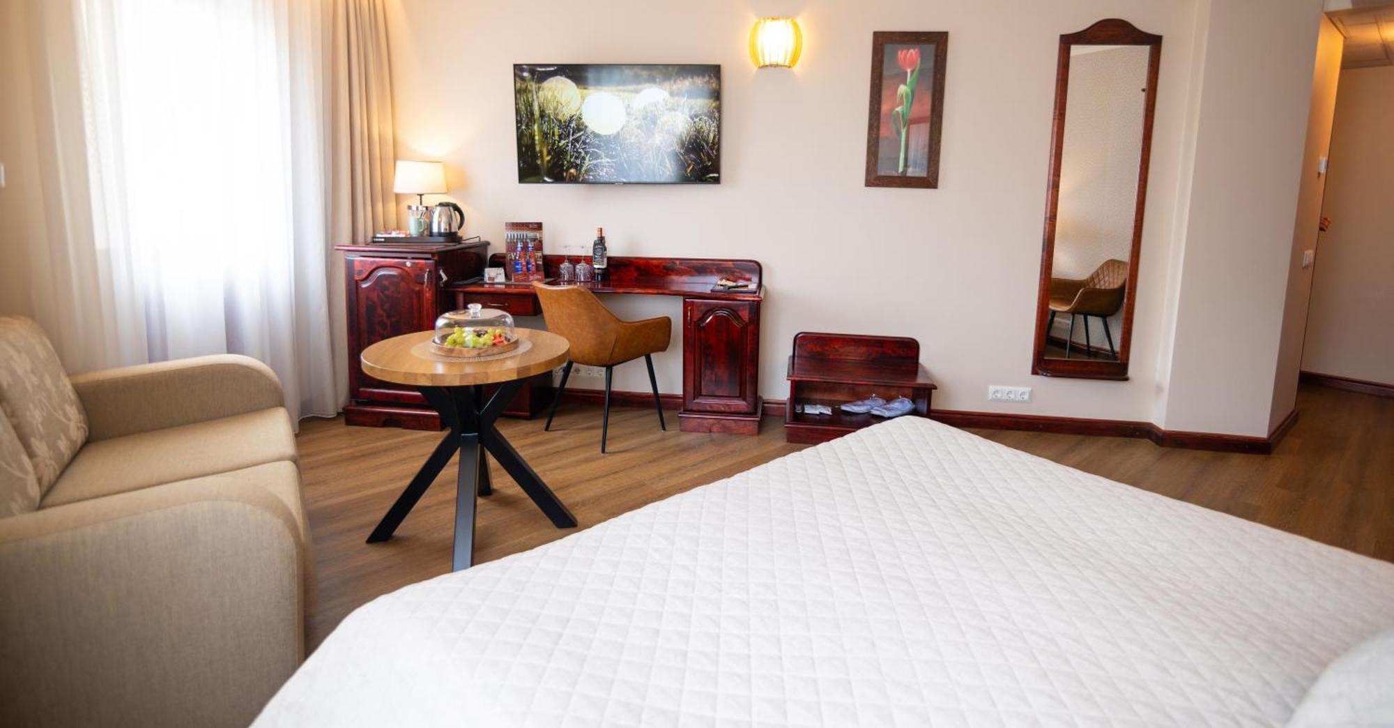 Hotel Legend بارنو المظهر الخارجي الصورة