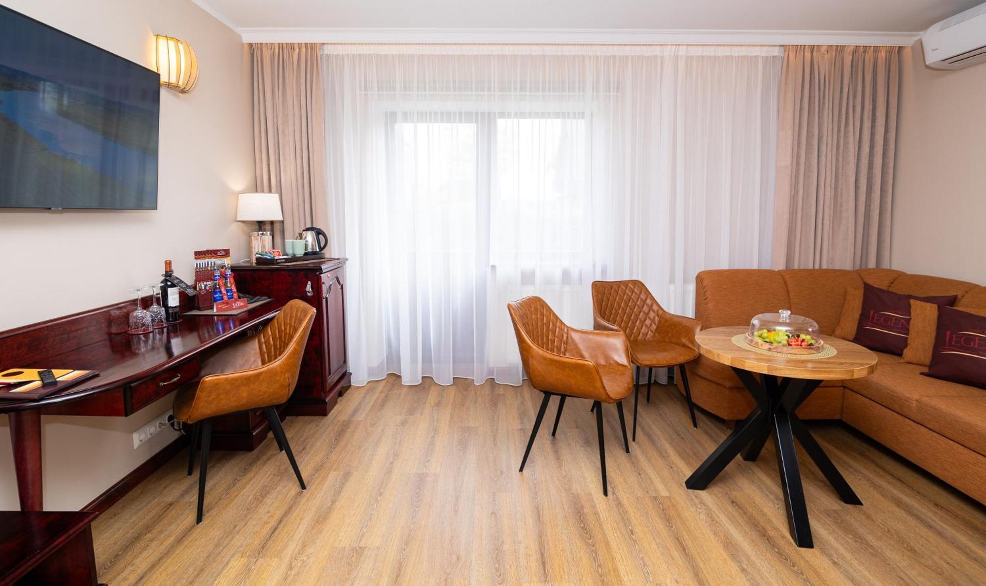 Hotel Legend بارنو المظهر الخارجي الصورة