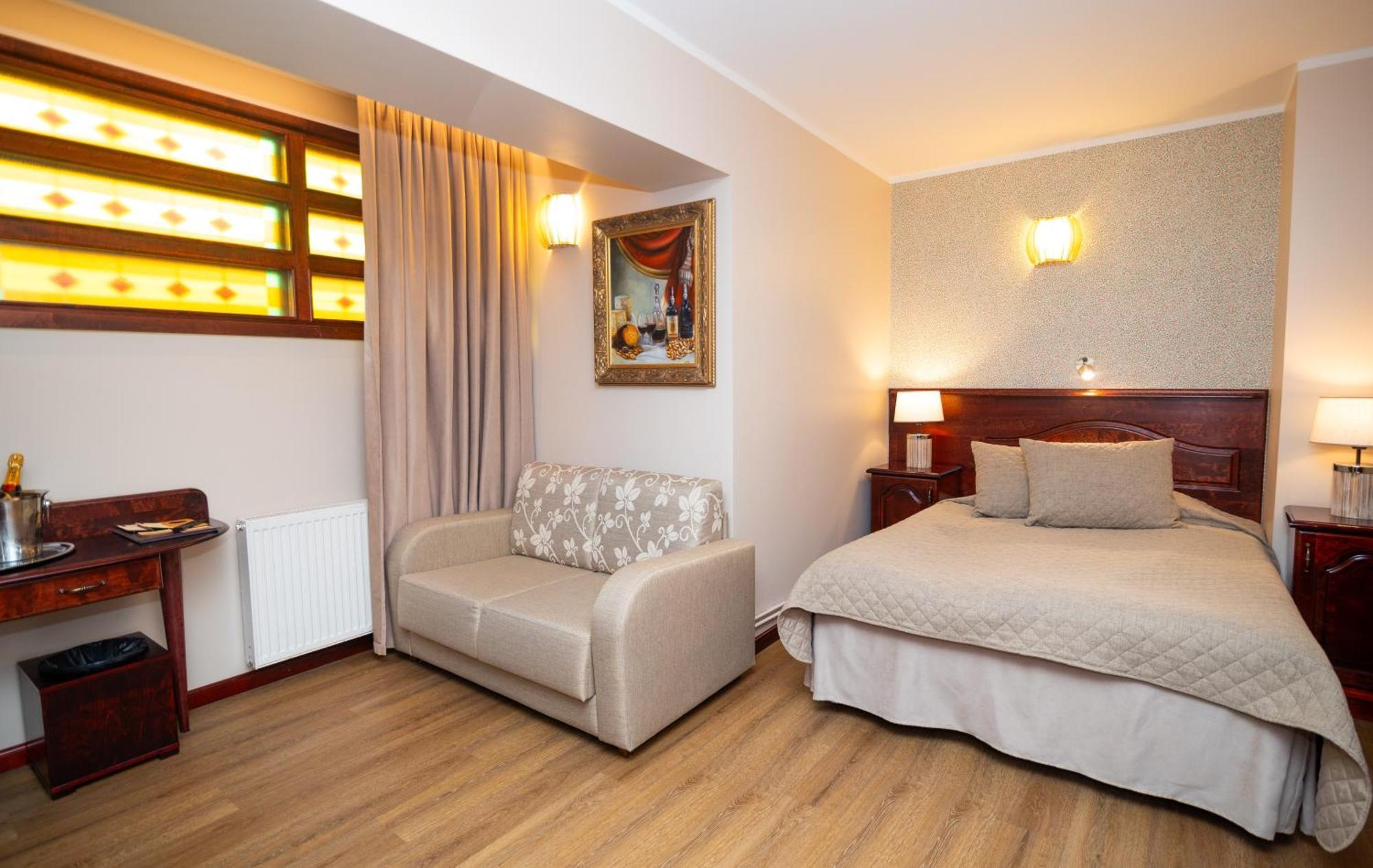 Hotel Legend بارنو المظهر الخارجي الصورة