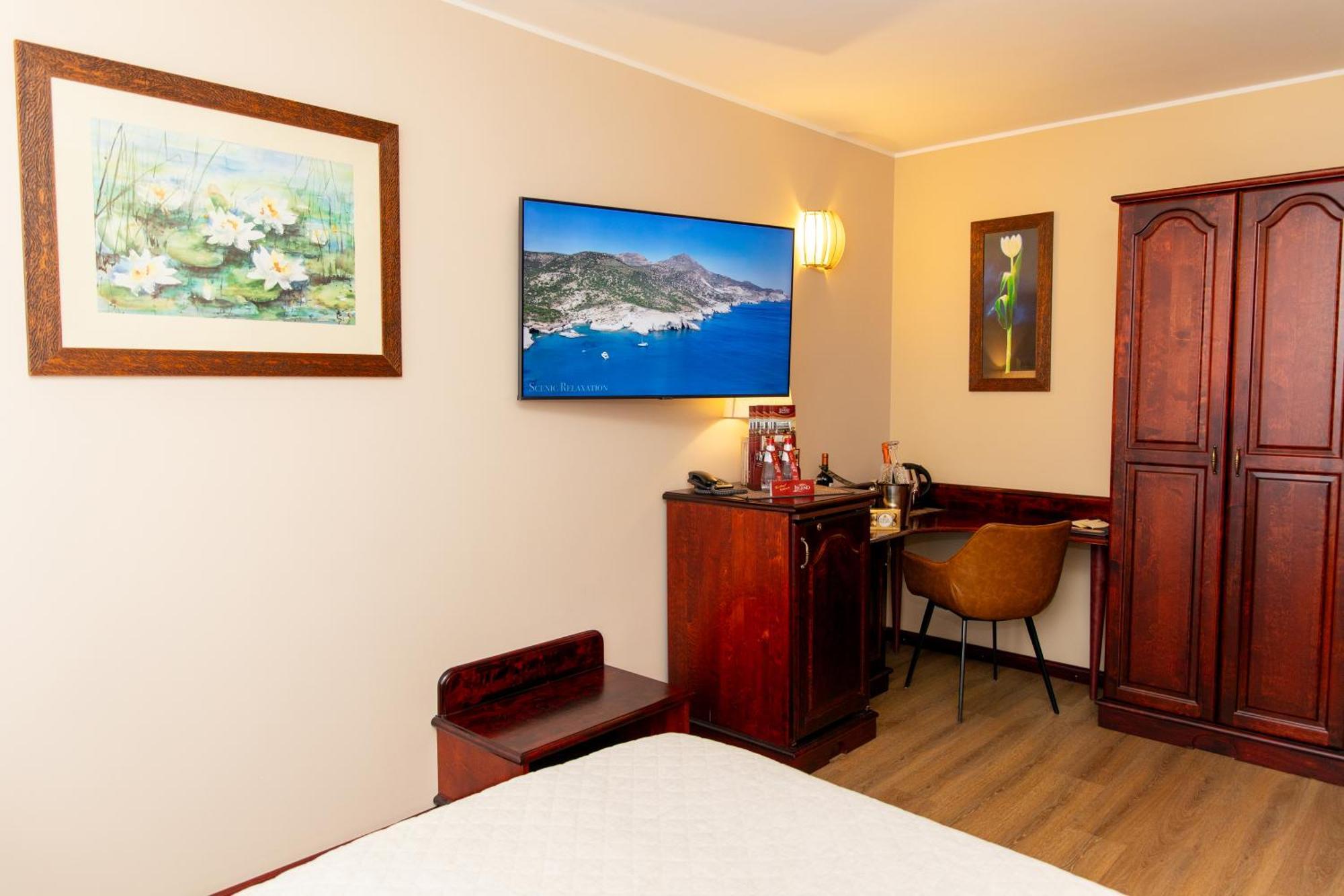 Hotel Legend بارنو المظهر الخارجي الصورة