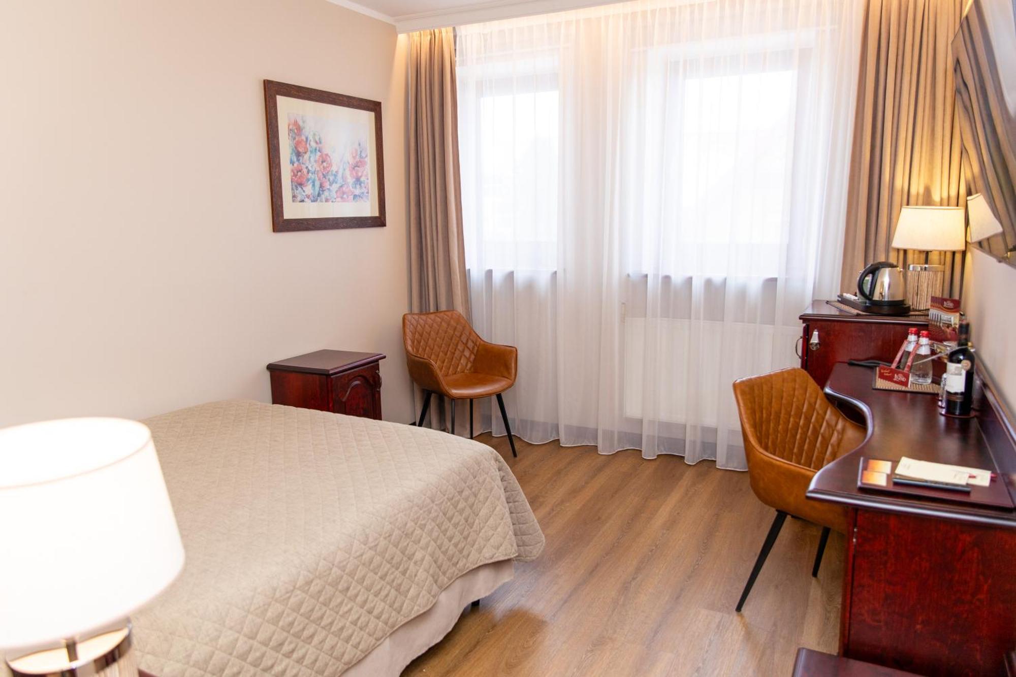 Hotel Legend بارنو المظهر الخارجي الصورة