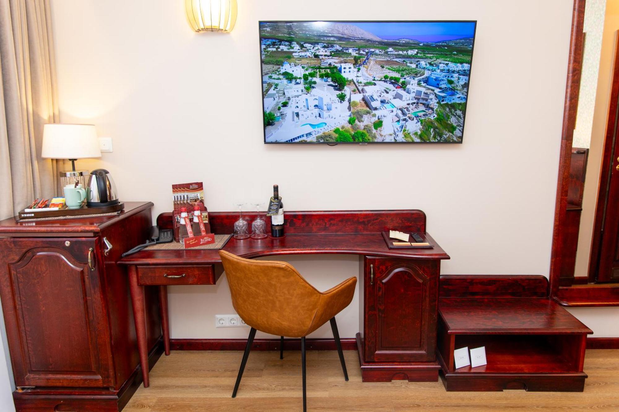 Hotel Legend بارنو المظهر الخارجي الصورة